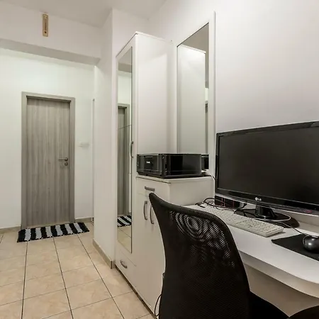 Apartament 3 Bedroom Jure *
